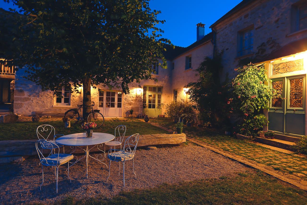 La Petite Ferme Bed and Breakfast Chérence Eksteriør billede
